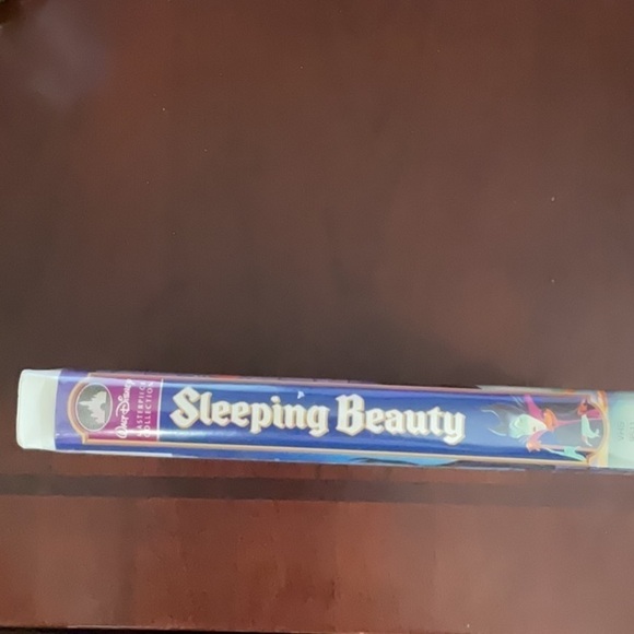 Walt Disney’s Limited Edition Sleeping Beauty VHS Tape - Picture 2 of 6